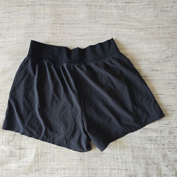 Nike Womens Athletic Shorts With Built In Shorts Liner - Picture 2 of 3